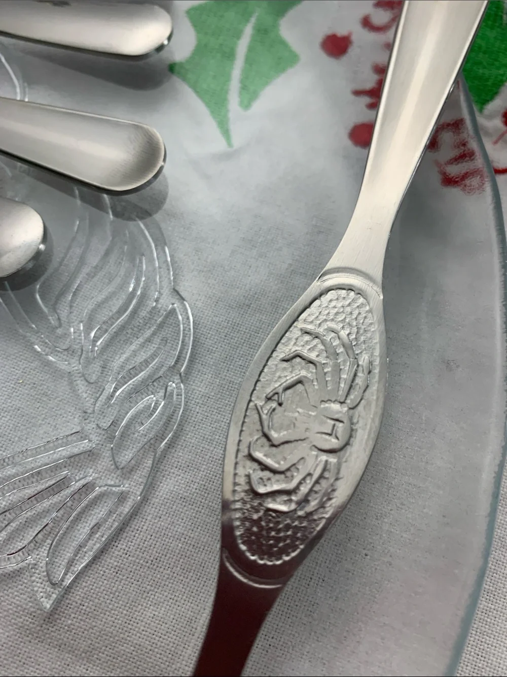 Did someone say LOBSTER & CRAB tonight!! Stainless Pick Set of 12